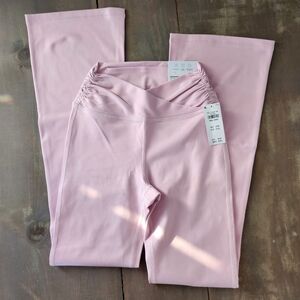 NWT Gilly Hicks Active Recharge Wrap Waist Bootcut Leggings – Size Small (Short)